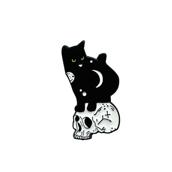 ⭐Enamel Pin Black Cat Skull Moon Green Eyes Keeper of Death Lunar Cat Broch New - Picture 4 of 6
